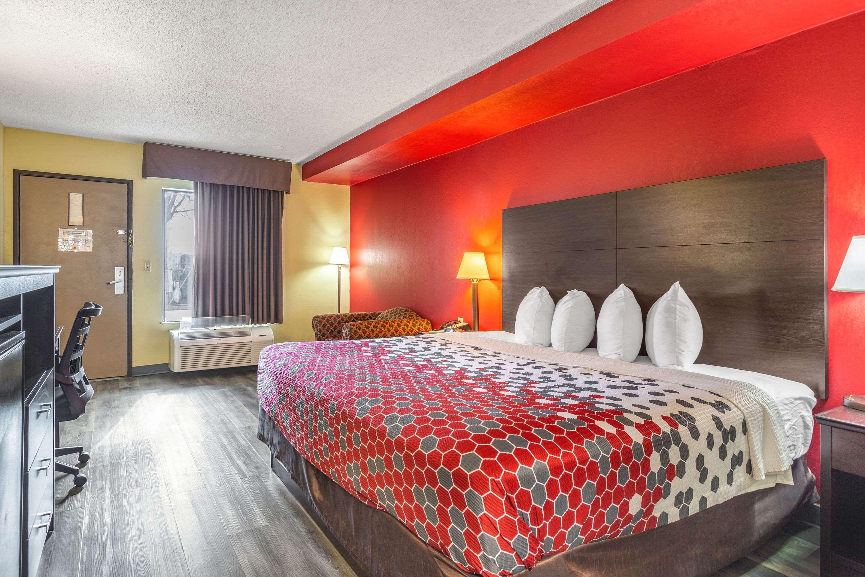 Econo Lodge&Suites Clarksville Eksteriør billede