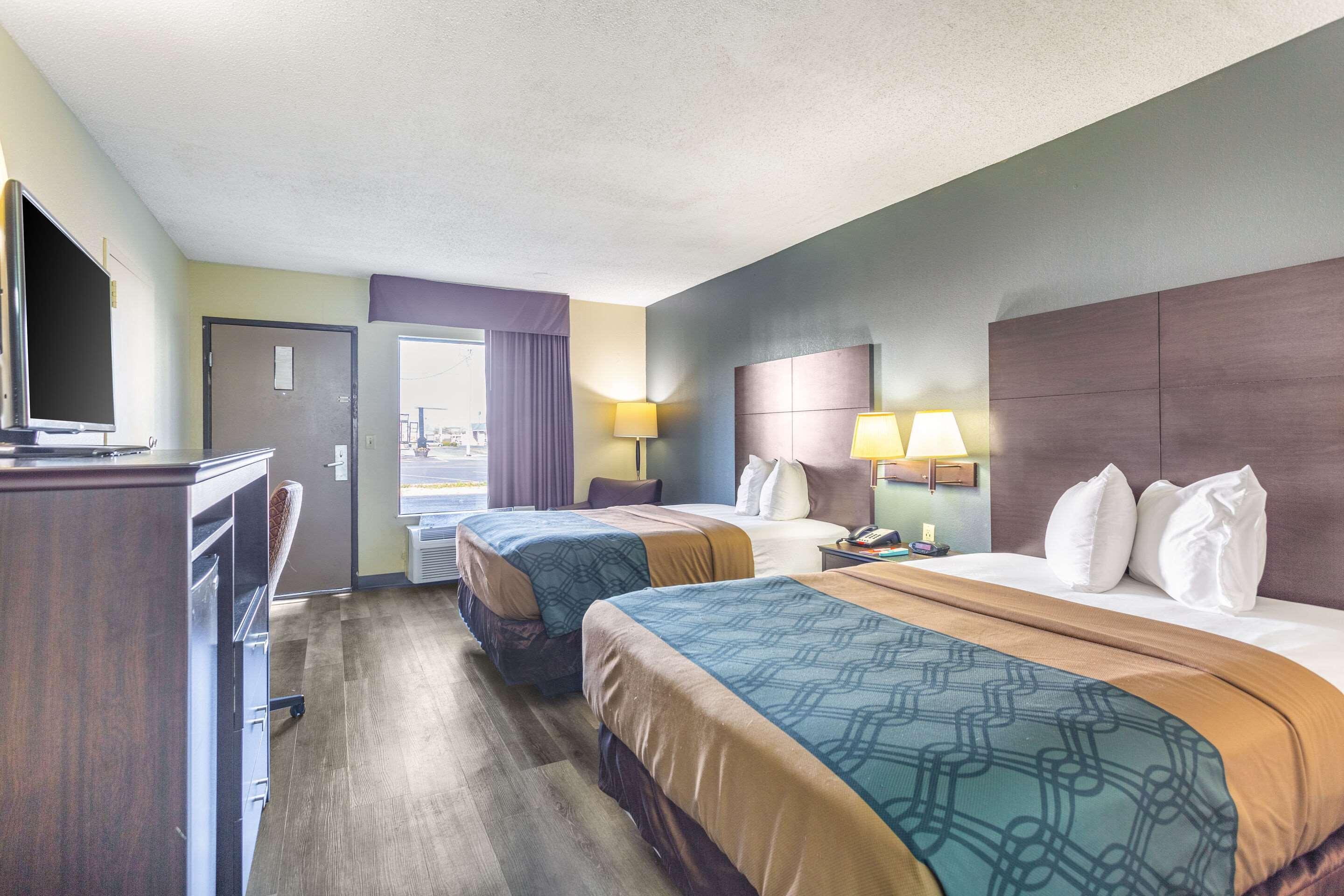Econo Lodge&Suites Clarksville Eksteriør billede