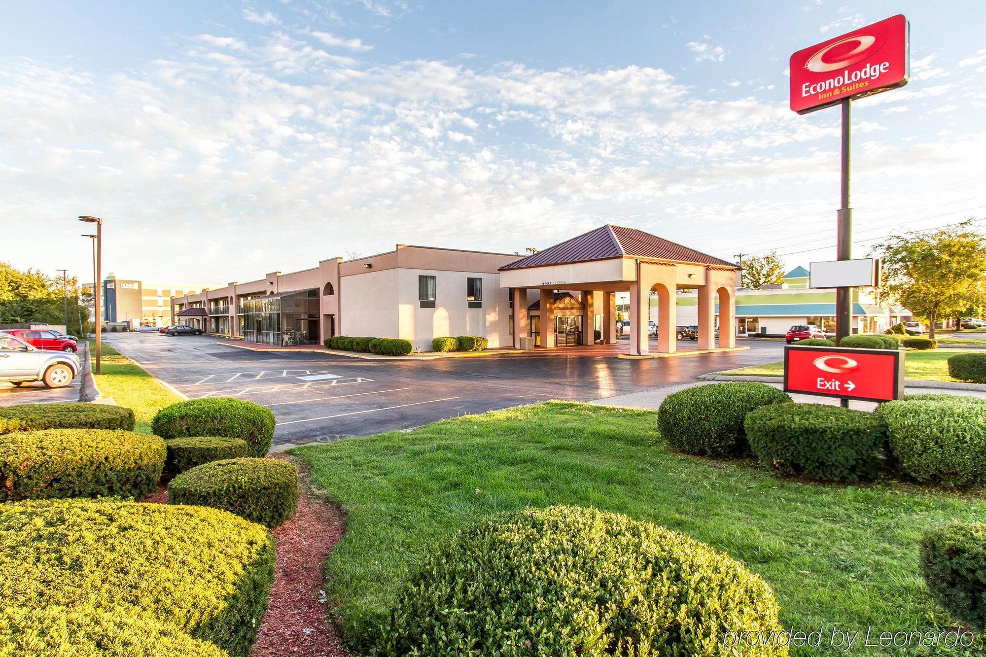 Econo Lodge&Suites Clarksville Eksteriør billede