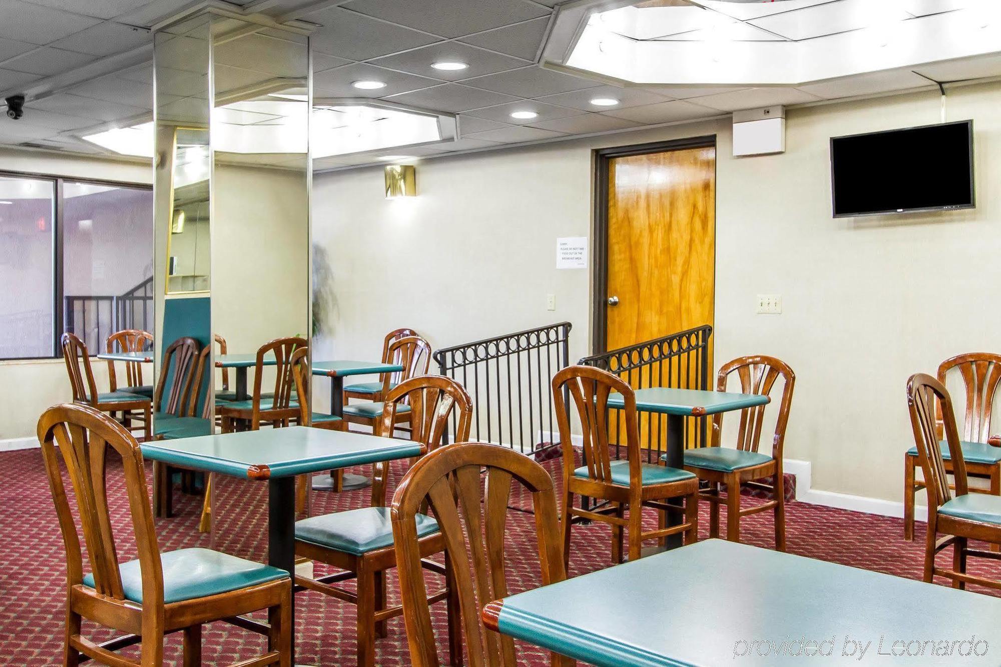 Econo Lodge&Suites Clarksville Eksteriør billede